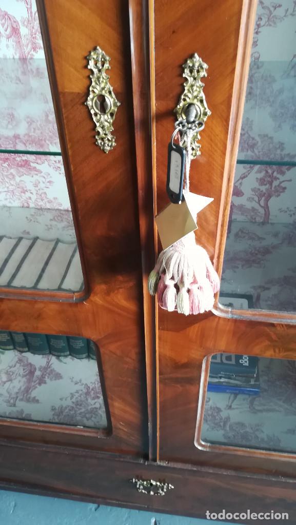 Antig&uuml;edades: VITRINA BIEDERMEIER PALMA DE CAOBA - Foto 9