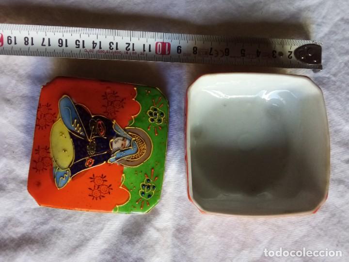 Antig&uuml;edades: Caja cer&aacute;mica estilo oriental - Foto 3