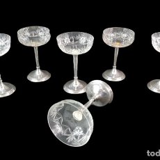Antigüedades: JUEGO 6 COPAS. CRISTAL TALLADO Y PLATA. SPAIN CA 1930. SET 6 CHAMPAGNE CUPS. SILVER, CUT GLASS. Lote 261808310