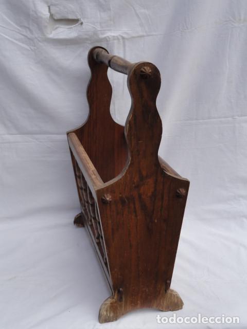 Antig&uuml;edades: REVISTERO DE MADERA. - Foto 3