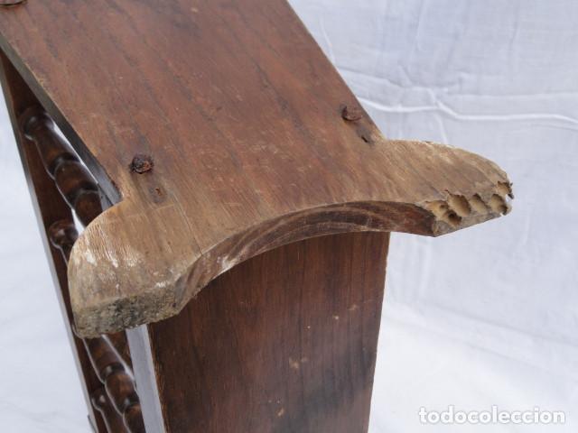 Antig&uuml;edades: REVISTERO DE MADERA. - Foto 8