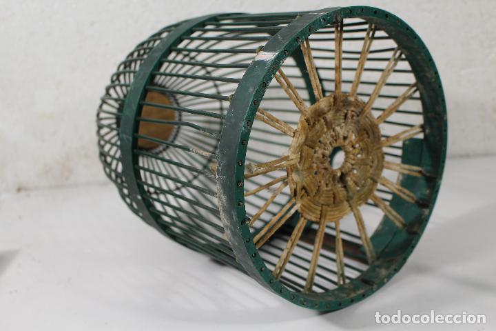 Antig&uuml;edades: antigua jaula de perdiz - Foto 2