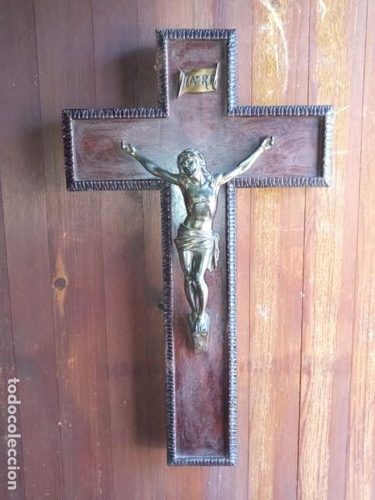 Antig&uuml;edades: CRUCIFIJO . - Foto 1
