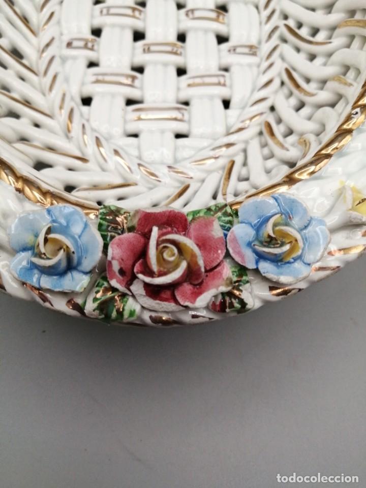 Antig&uuml;edades: Dos centros mesa porcelana de Manises - Foto 6