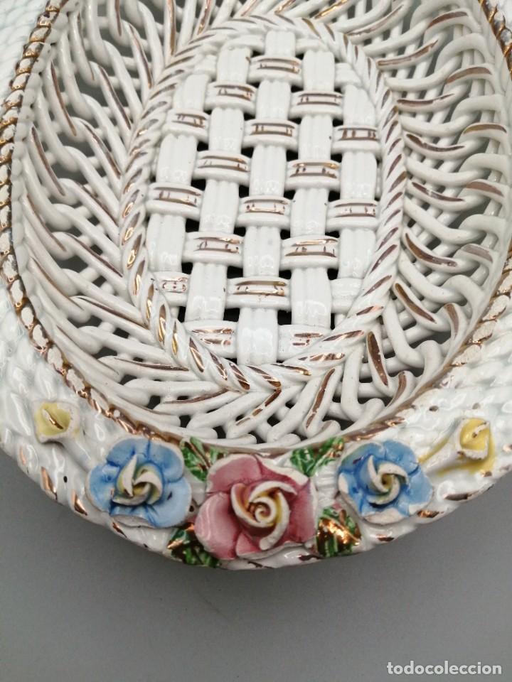 Antig&uuml;edades: Dos centros mesa porcelana de Manises - Foto 10