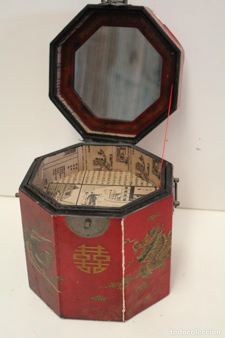 Antig&uuml;edades: caja joyero chino - Foto 1