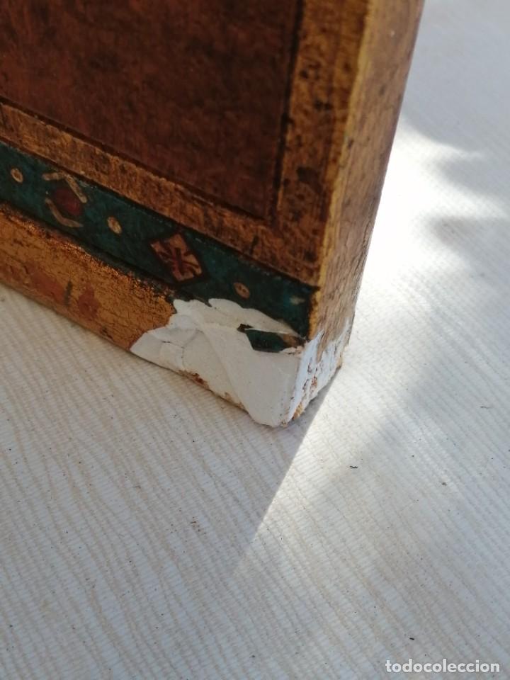 Antig&uuml;edades: Triptico policromado a&ntilde;os 60 - Foto 13