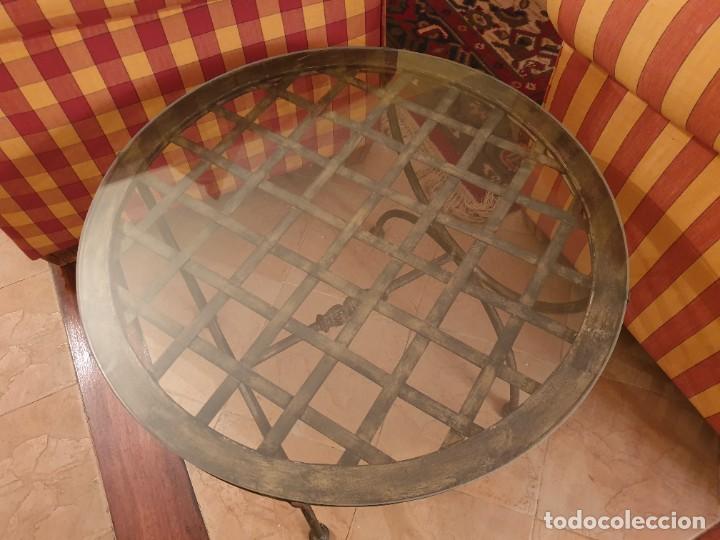 Antig&uuml;edades: MESA REDONDA CRISTAL Y FORJA 70x50cms - Foto 2