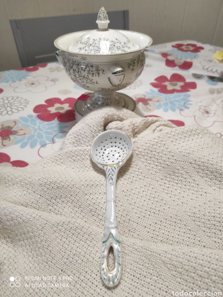 Antig&uuml;edades: Cuchara de porcelana. - Foto 1