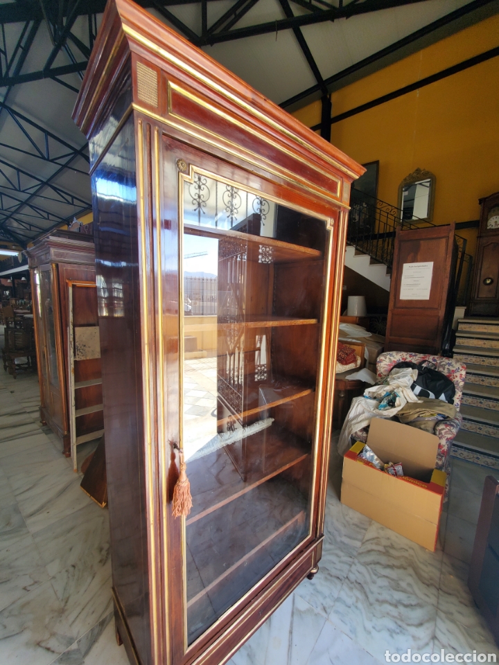 Antig&uuml;edades: vitrina - Foto 3