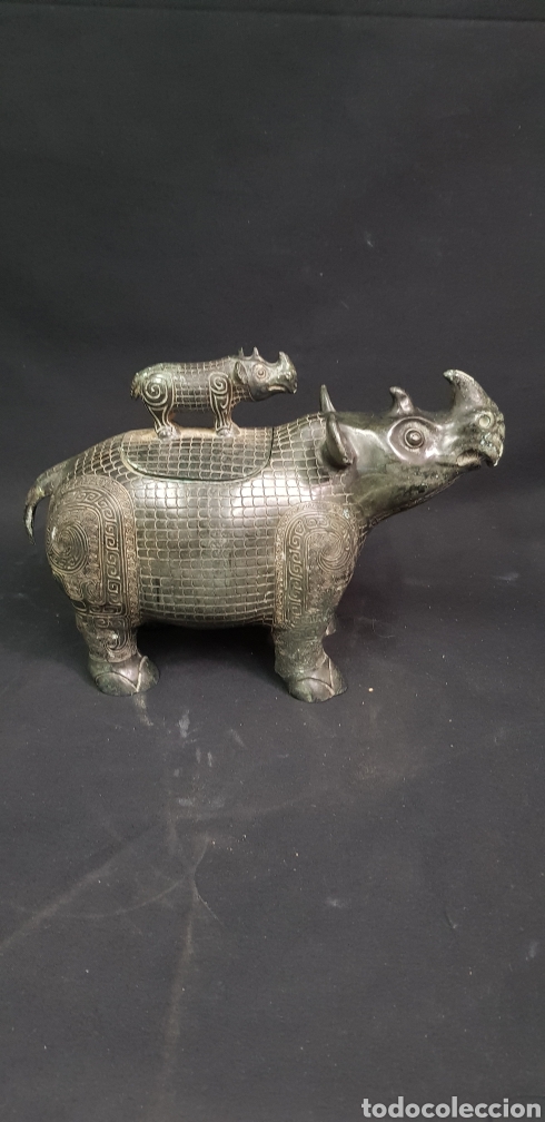 Antig&uuml;edades: REINOCERONTE DE BRONCE - Foto 1