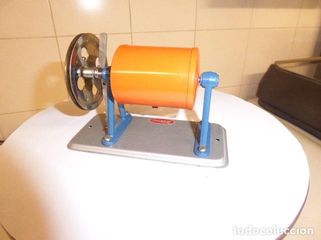 Antig&uuml;edades: Maquina de vapor, accesorio, Bombo de pulir