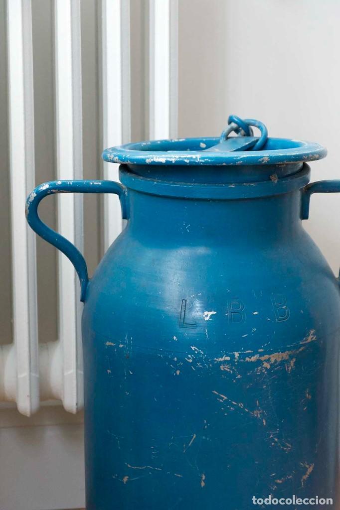Antig&uuml;edades: Lechera azul - Foto 1