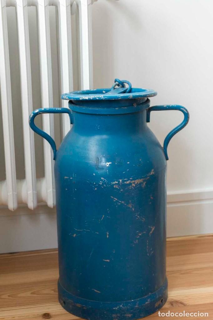 Antig&uuml;edades: Lechera azul - Foto 2