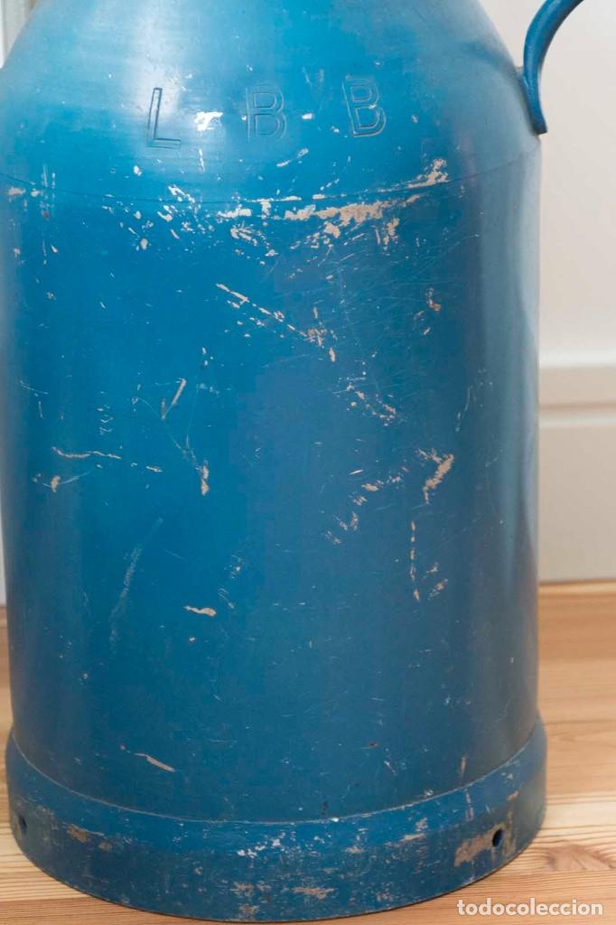 Antig&uuml;edades: Lechera azul - Foto 3