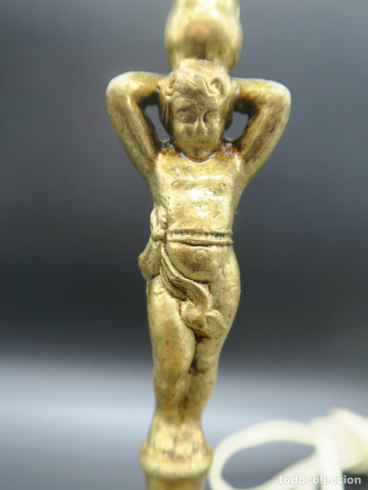 Antig&uuml;edades: Pie de l&aacute;mpara en laton - bronce - Foto 1