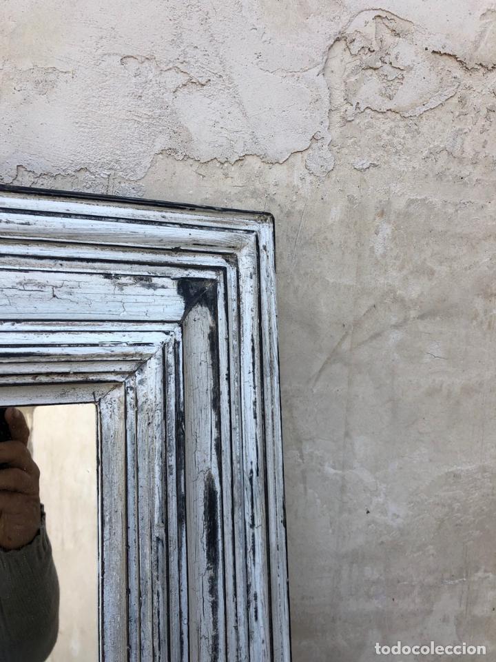Antig&uuml;edades: Antiguo Espejo con Gran Marco - Foto 8