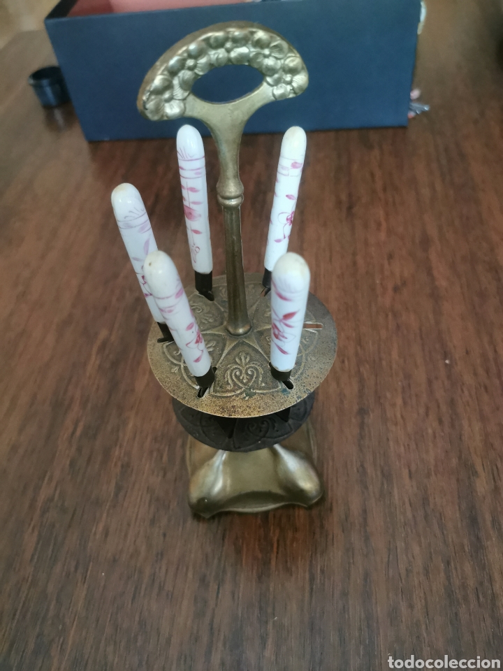 Antiques: Lote de cuchillos antiguos de bronce y porcelana uchatius bronce