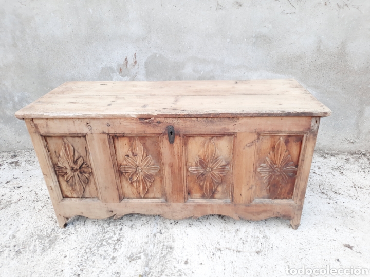 Antig&uuml;edades: Arca, arc&oacute;n Aran&eacute;s del s. xviii - Foto 2