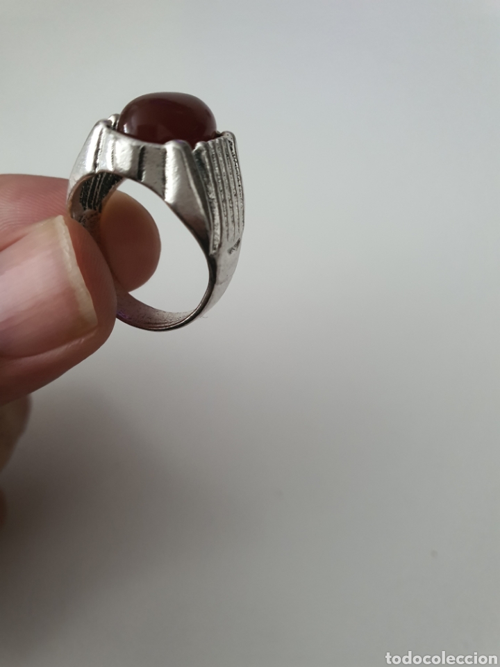 Antig&uuml;edades: Anillo de plata con coral - Foto 2