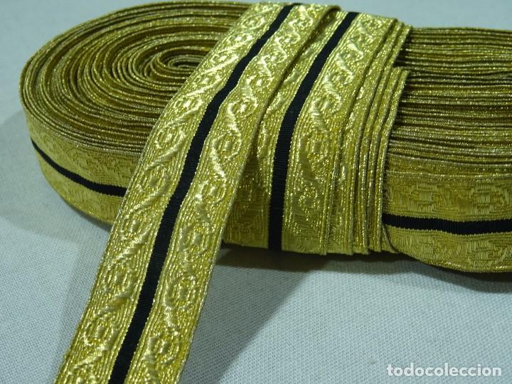 Antig&uuml;edades: Galon Hilo Metalico de Oro - Foto 2