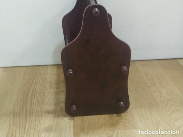 Antig&uuml;edades: REVISTERO DE MADERA - Foto 5