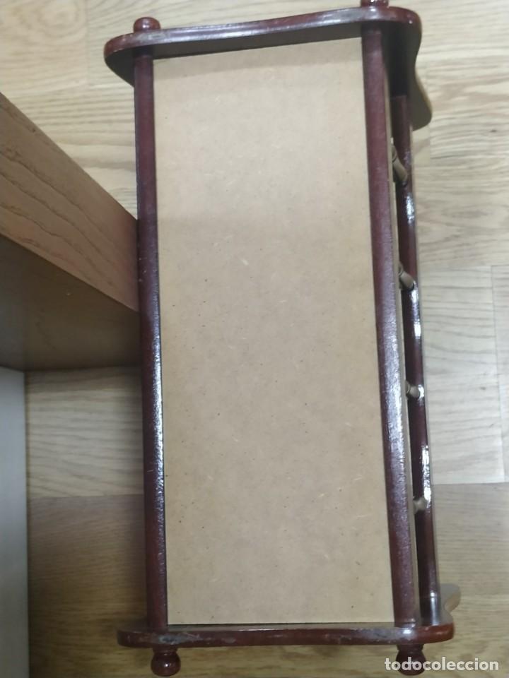 Antig&uuml;edades: REVISTERO DE MADERA - Foto 8