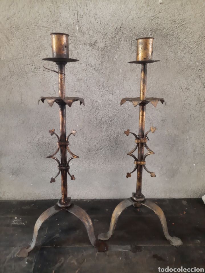 Antig&uuml;edades: Pareja de l&aacute;mparas candelabro doradas - Foto 2