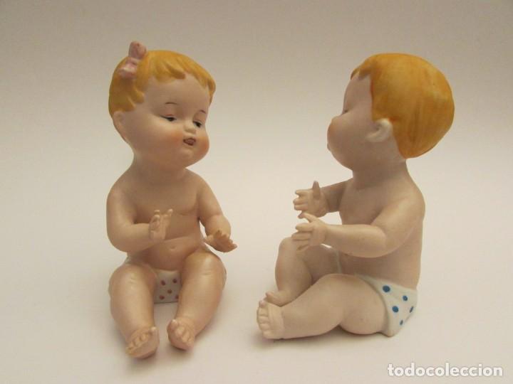 Antig&uuml;edades: PAREJA DE BEBE PIANO ESTILO HEUBACH - Foto 2