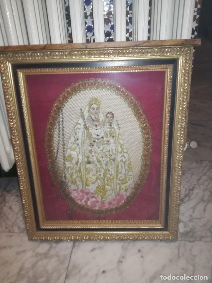 Antig&uuml;edades: A10. Bordado Virgen - Foto 2