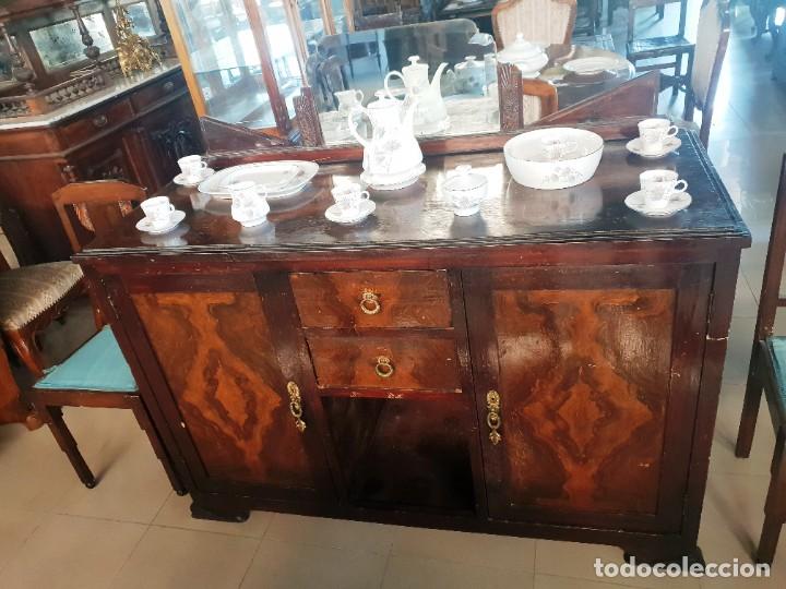 Antig&uuml;edades: 2 Aparadores Modernistas - Foto 2