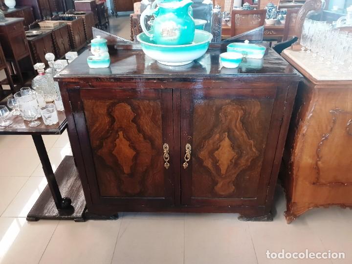Antig&uuml;edades: 2 Aparadores Modernistas - Foto 3