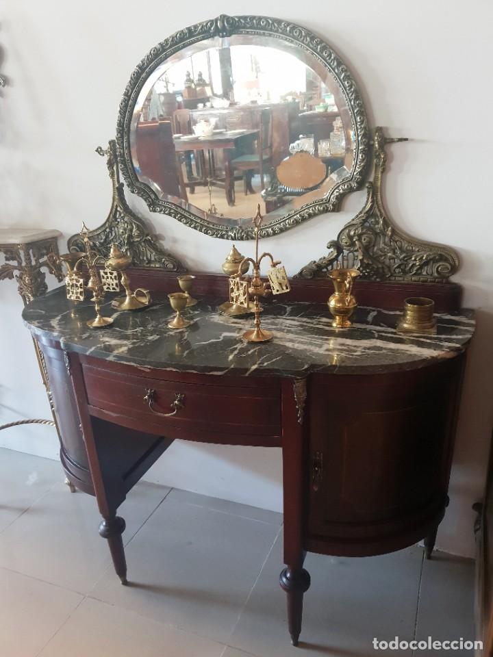 Antig&uuml;edades: Tocador con espejo - Foto 3