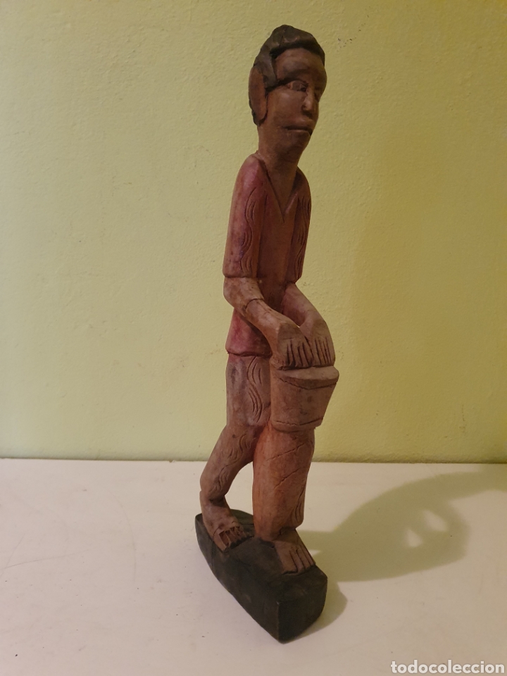 Antig&uuml;edades: FIGURA REALIZADA EN MADERA - Foto 1