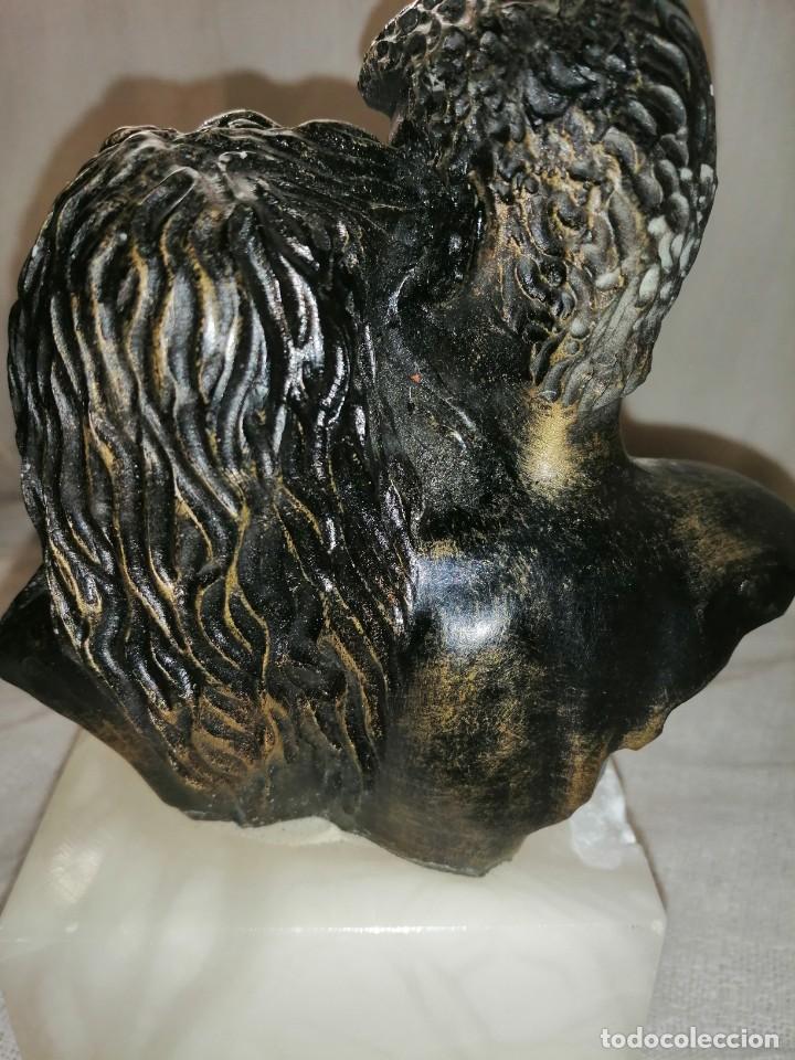 Antig&uuml;edades: Figura pareja con pie de m&aacute;rmol - Foto 5