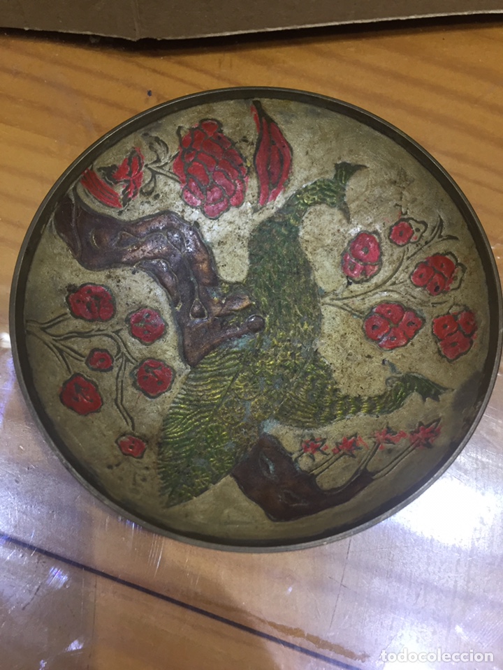 Antig&uuml;edades: Plato de bronce esmaltado - Foto 1