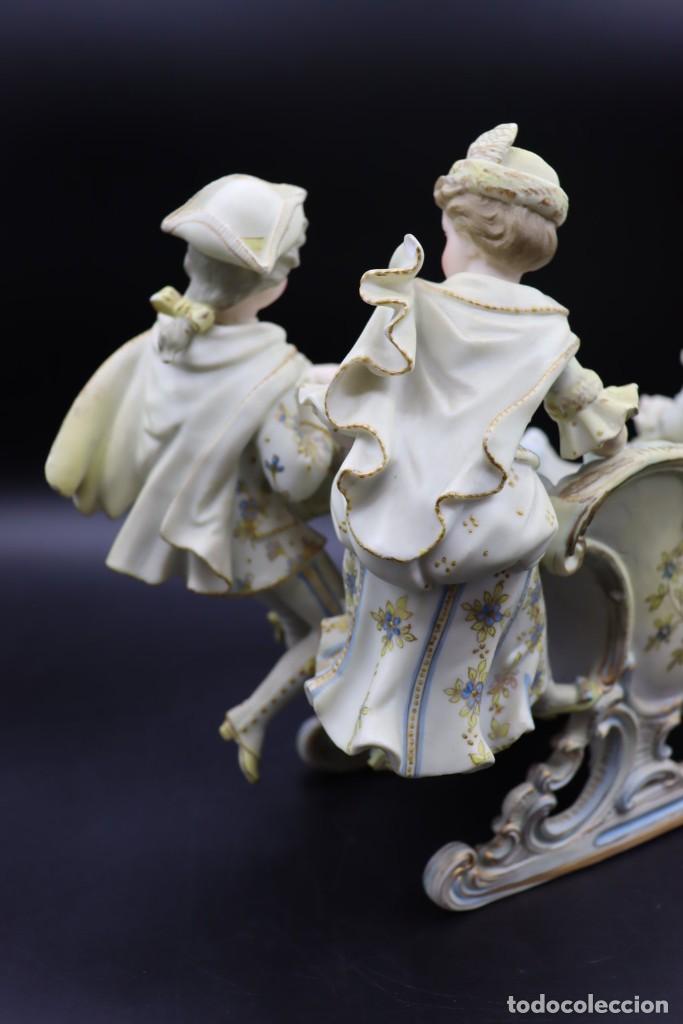 Antig&uuml;edades: Trineo de porcelana de biscuit - Foto 17