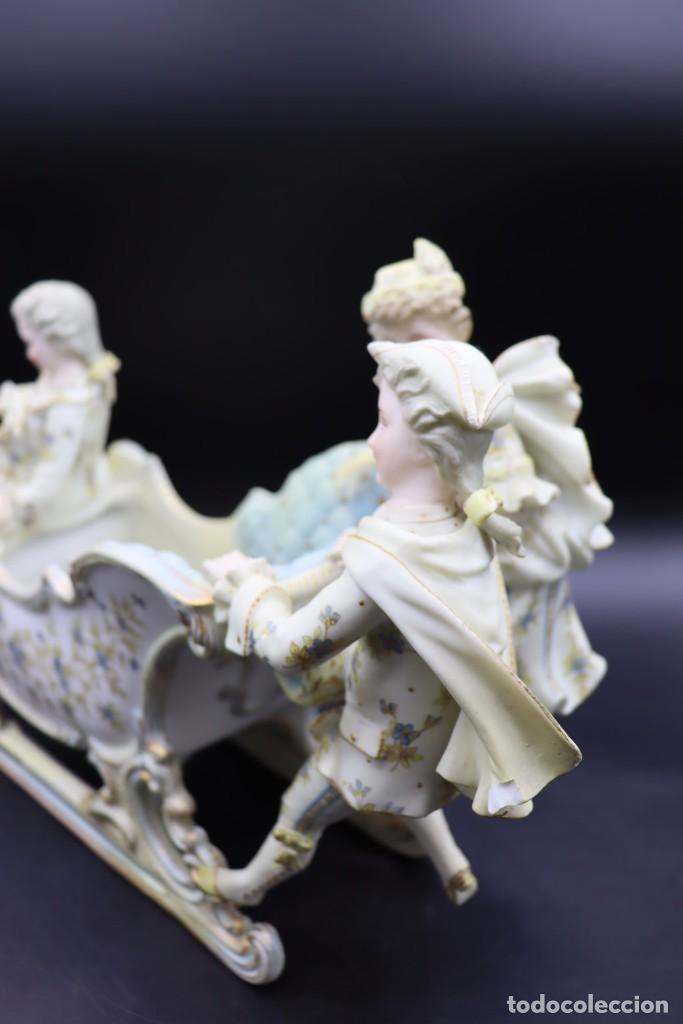 Antig&uuml;edades: Trineo de porcelana de biscuit - Foto 18