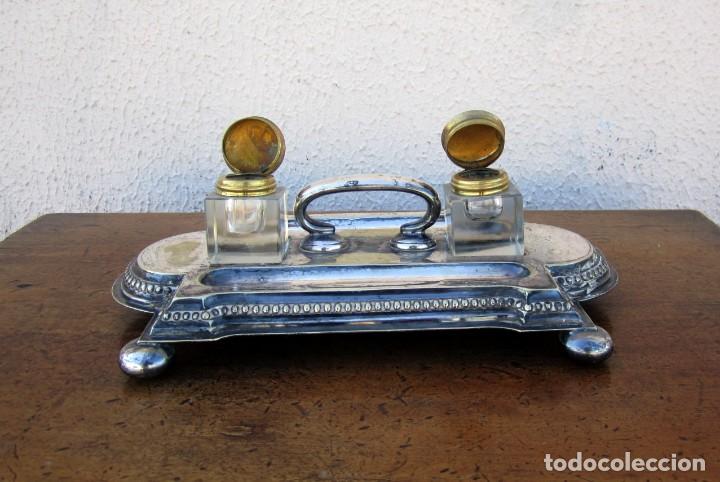 Antig&uuml;edades: Escribania de alpaca plateada, con 2 tinteros - Foto 2