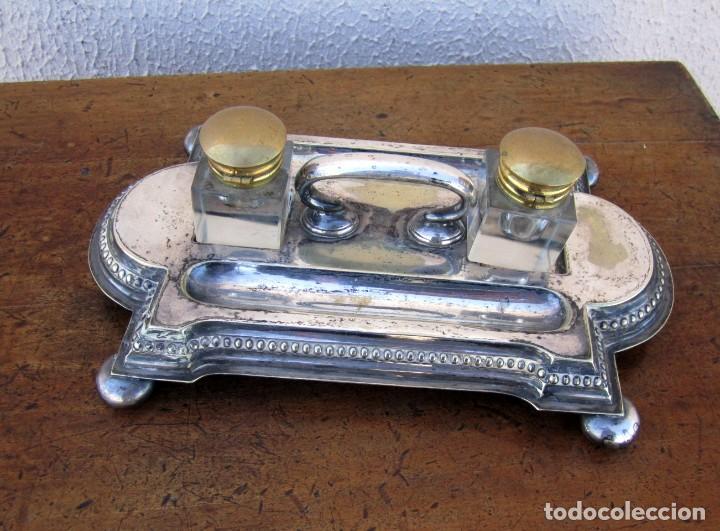 Antig&uuml;edades: Escribania de alpaca plateada, con 2 tinteros - Foto 9