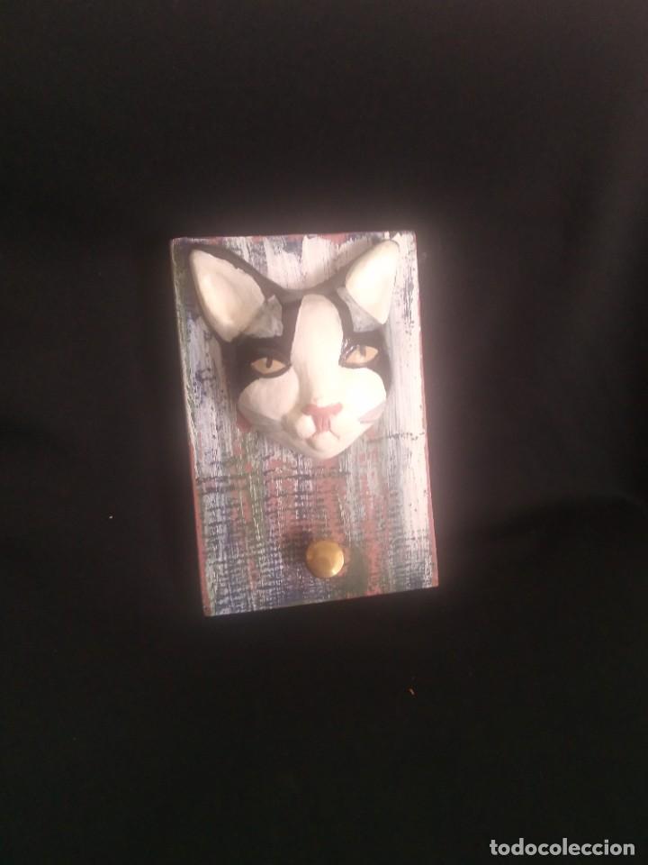 Antig&uuml;edades: Perchero gato - Foto 3