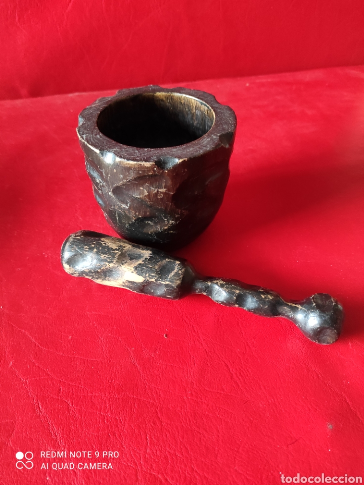 Antig&uuml;edades: Antiguo mortero de madera con Mano - Foto 4