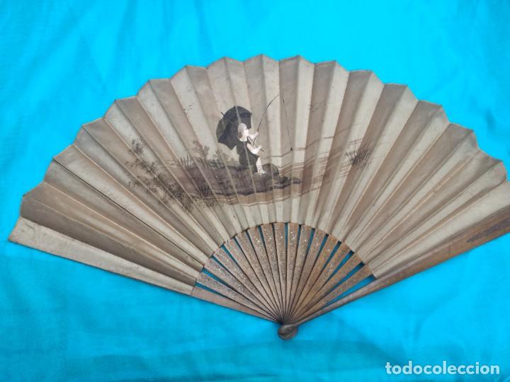 Antig&uuml;edades: Abanico antiguo de seda - Foto 1