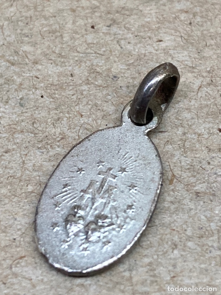 Antig&uuml;edades: Medalla de plata religiosa - Foto 2