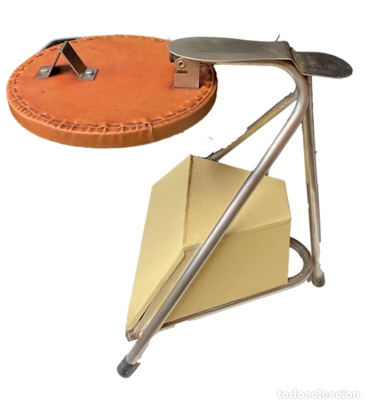 Antig&uuml;edades: Silla de limpiabotas , ideal, - Foto 2