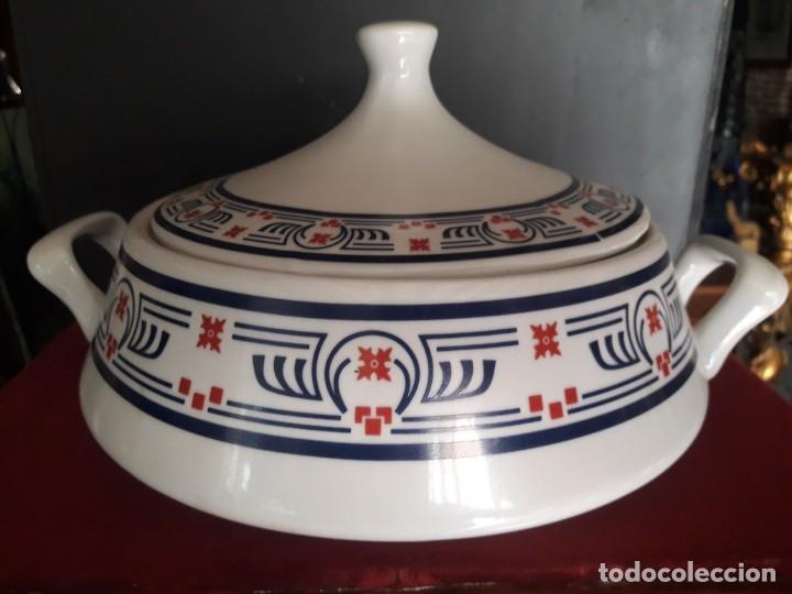 Antig&uuml;edades: Sopera porcelana - Foto 1