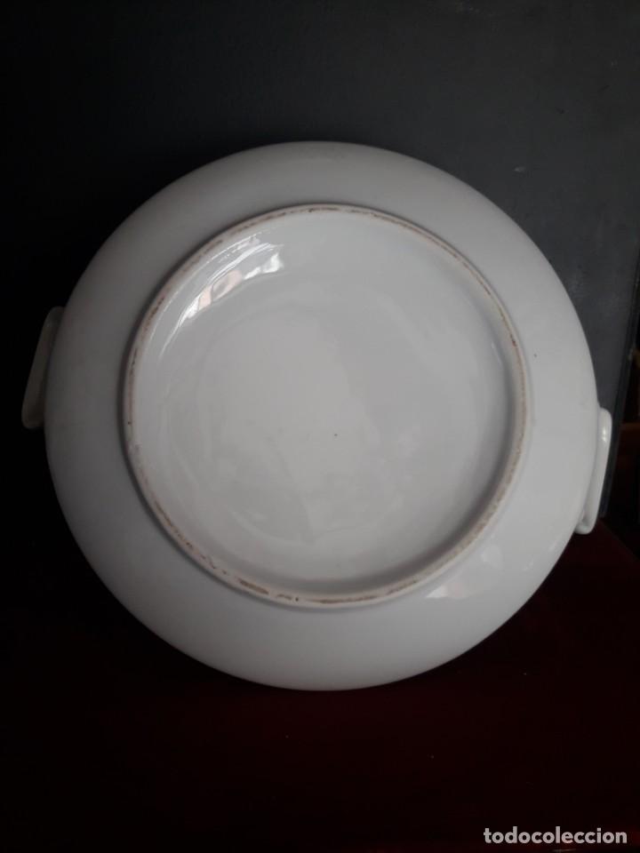 Antig&uuml;edades: Sopera porcelana - Foto 4
