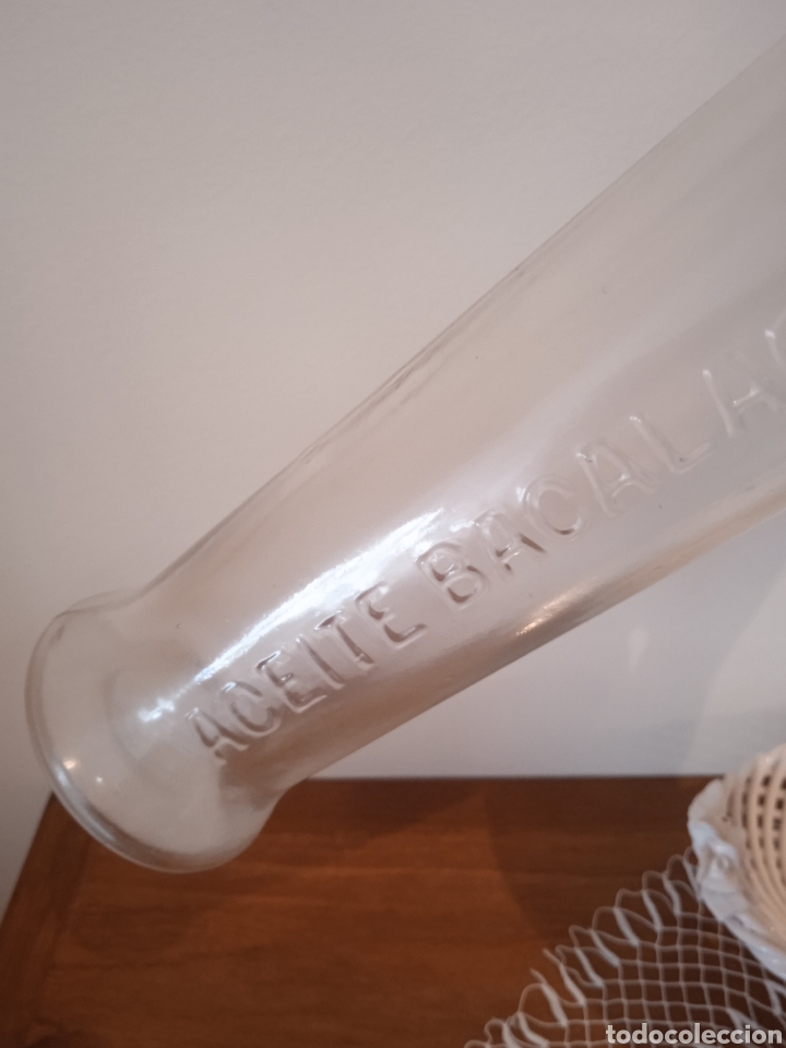 Antig&uuml;edades: Antigua botella de aceite de bacalao ceve. - Foto 2