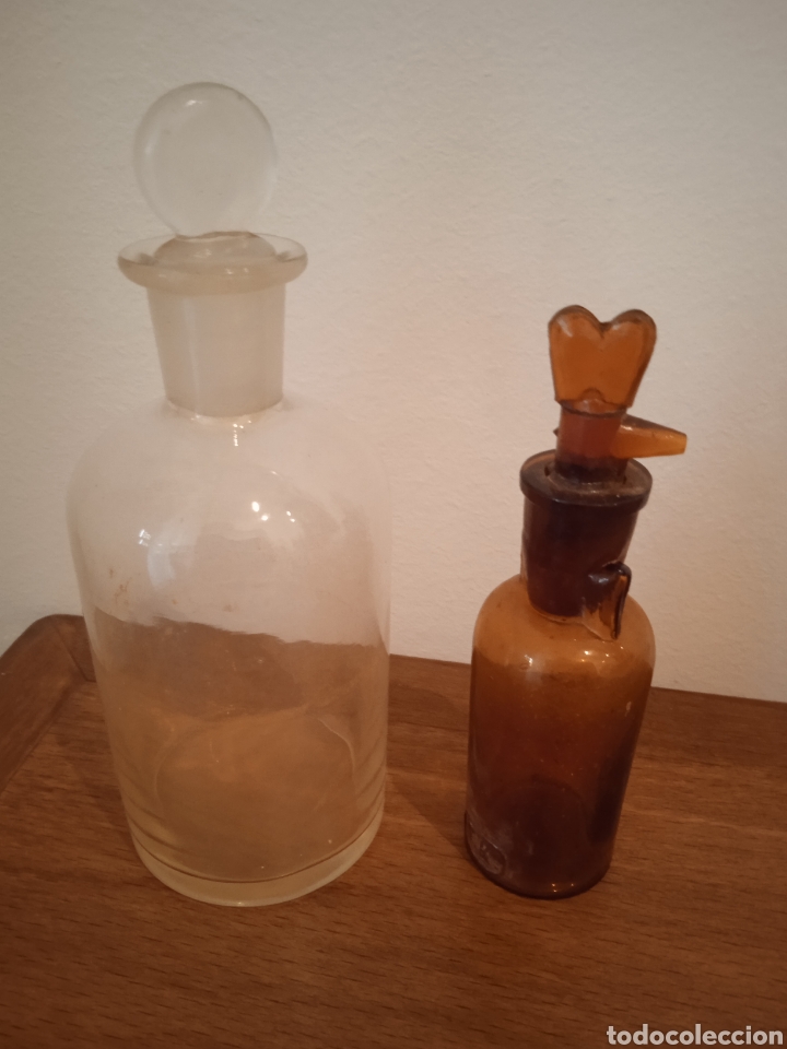 Antig&uuml;edades: Botellas de farmacia. - Foto 1