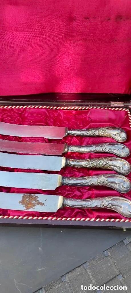 Antig&uuml;edades: ESTUCHE CON JUEGO DE CUCHILLOS CON MANGO DE PLATA REPUJADA - Foto 3